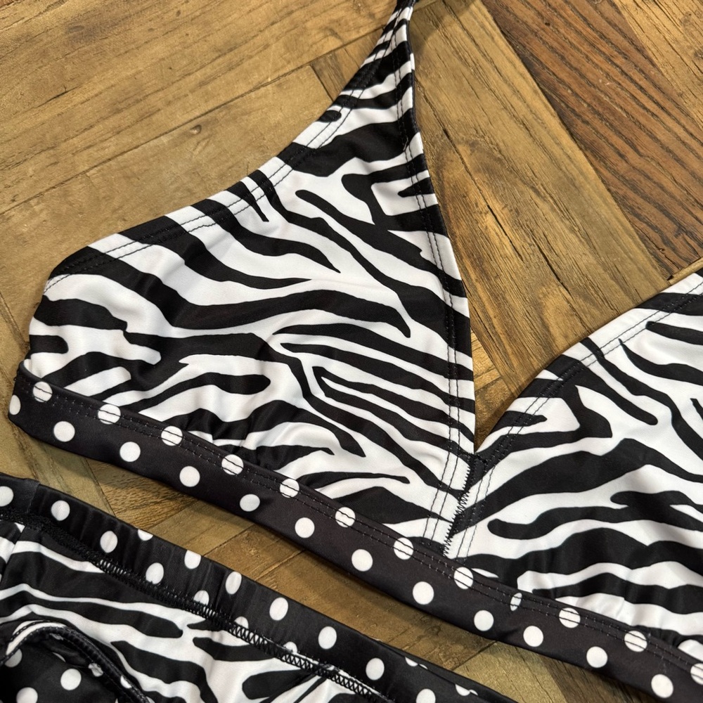 🌴Justice Black and White Reversible Polka Dot Bikini Set - Picture 3 of 5